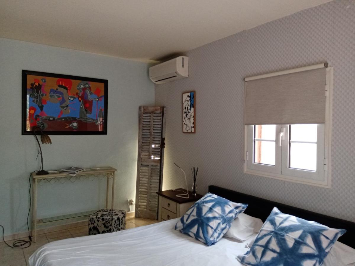 Au Mas Saint Pierre Hotel Pignans Kültér fotó