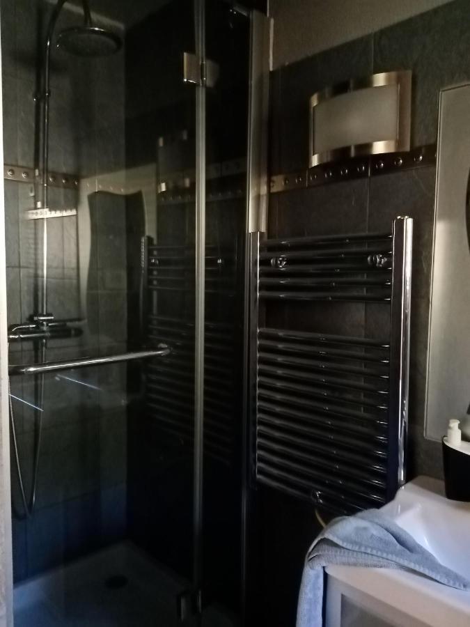 Au Mas Saint Pierre Hotel Pignans Kültér fotó
