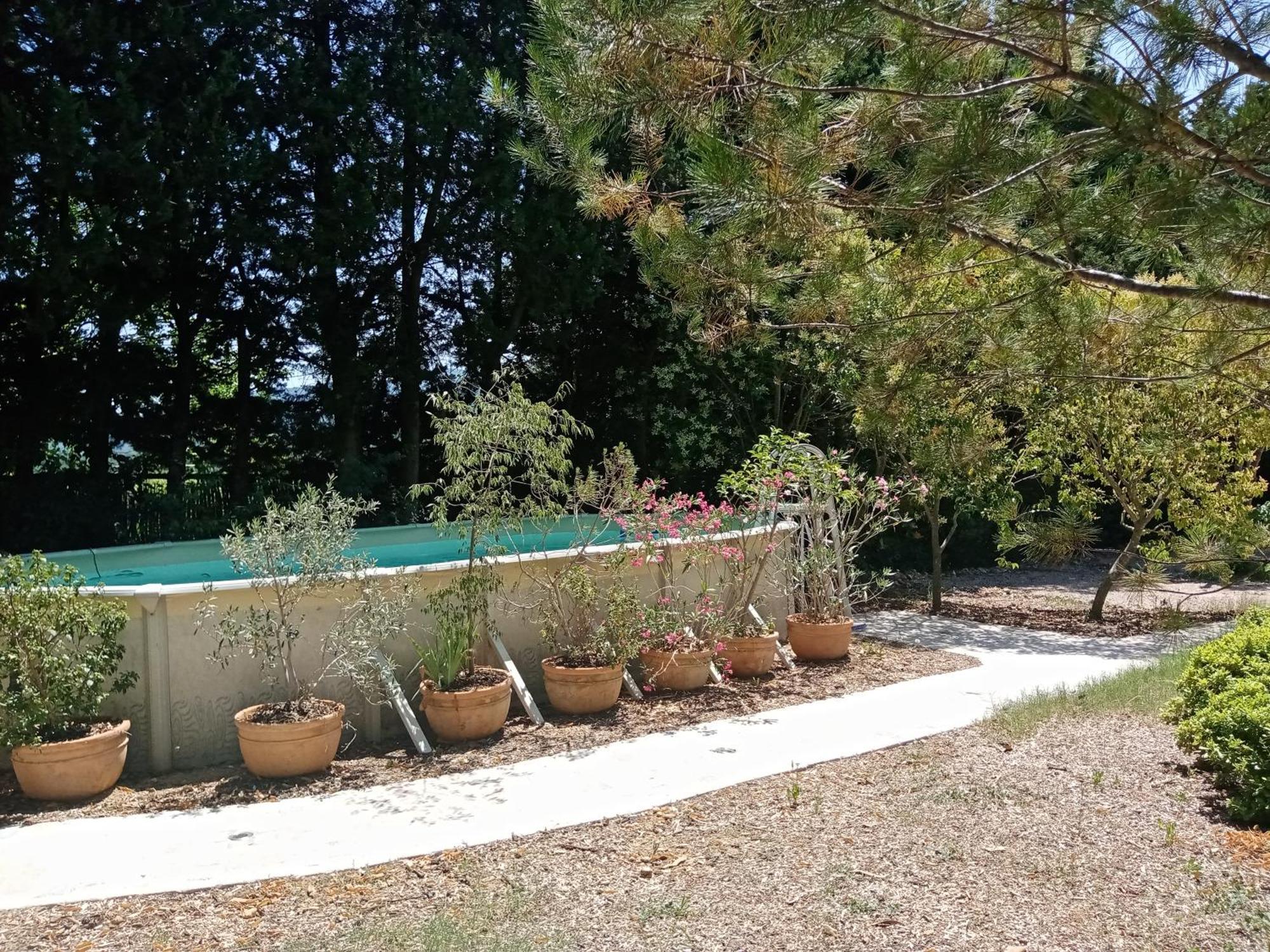 Au Mas Saint Pierre Hotel Pignans Kültér fotó