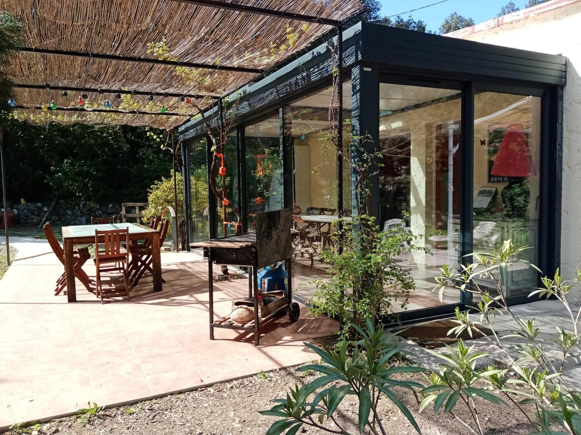 Au Mas Saint Pierre Hotel Pignans Kültér fotó